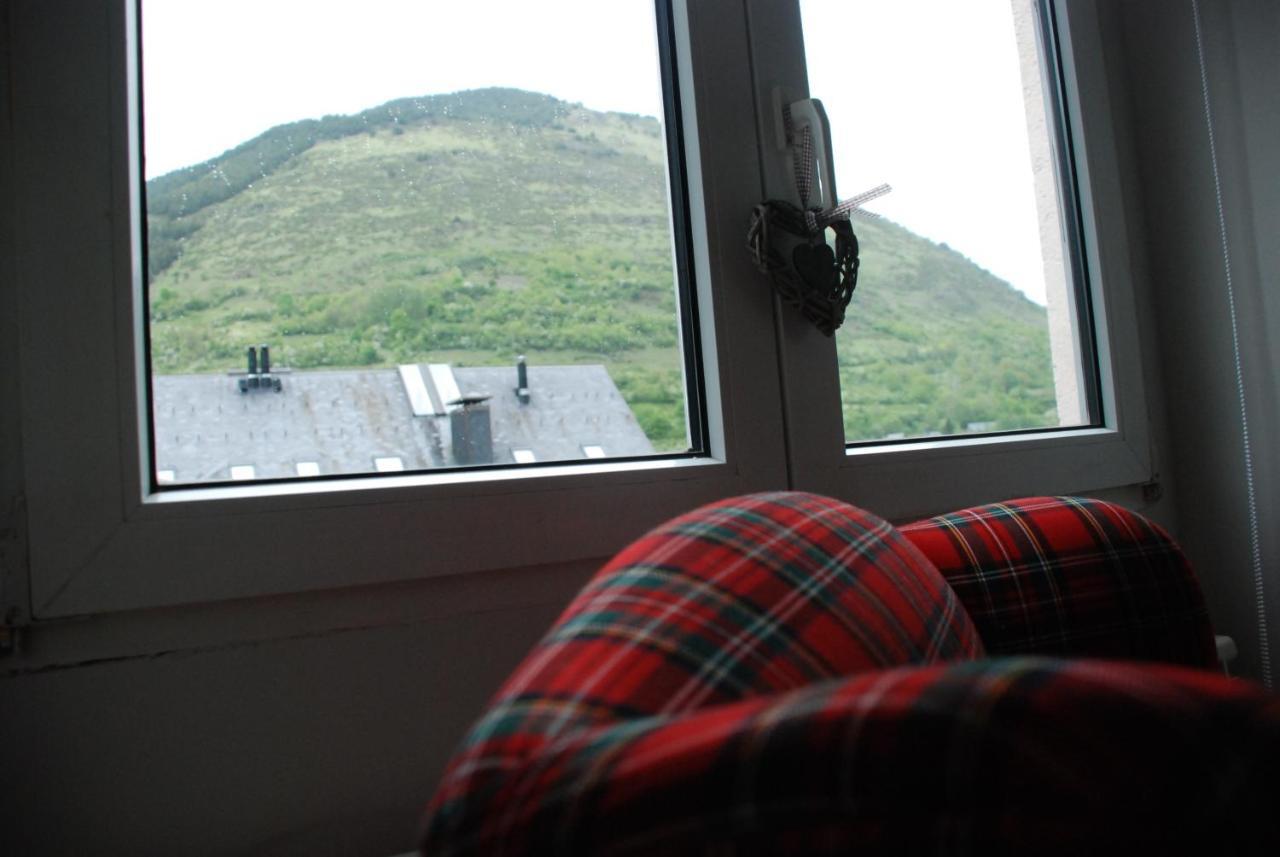 Apartamento Ski Aran เบียญา ภายนอก รูปภาพ